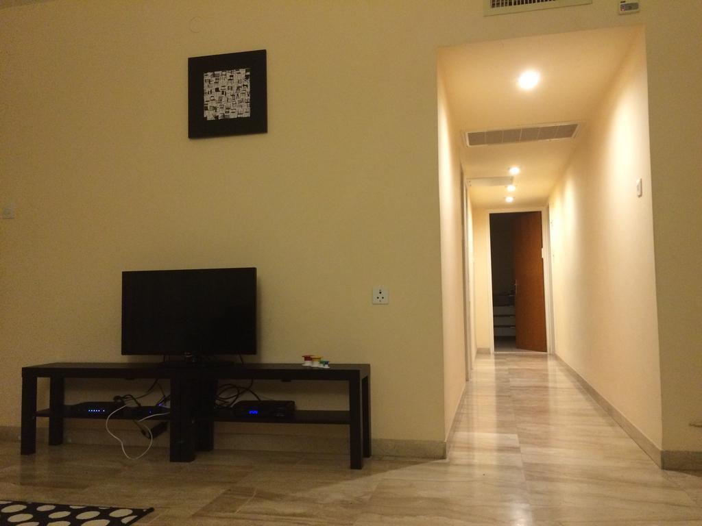Apartment On Nitza 8A Нетания Экстерьер фото